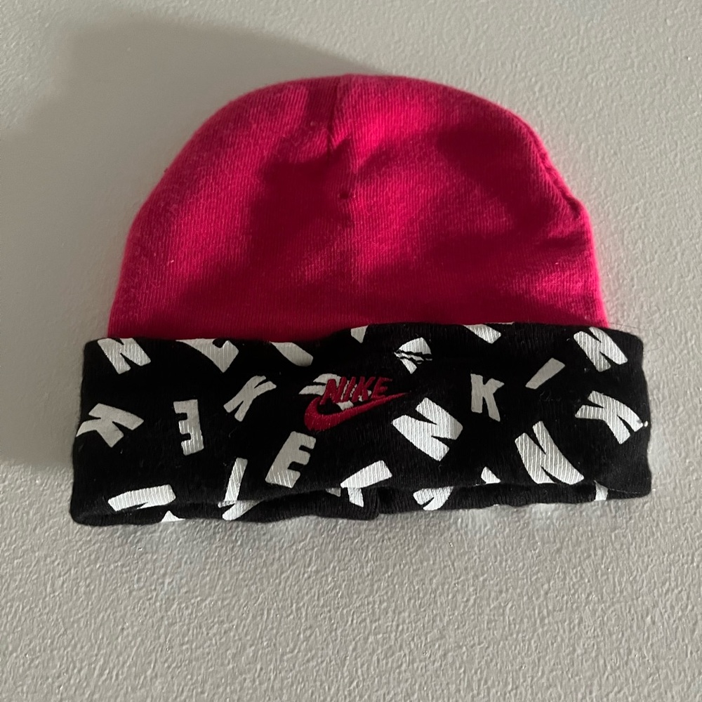 Nike baby girl hat 0-6M NWT retail $44